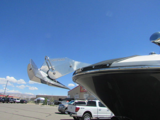 2020 Sea Ray 350 SLX Outboard - Photo 6