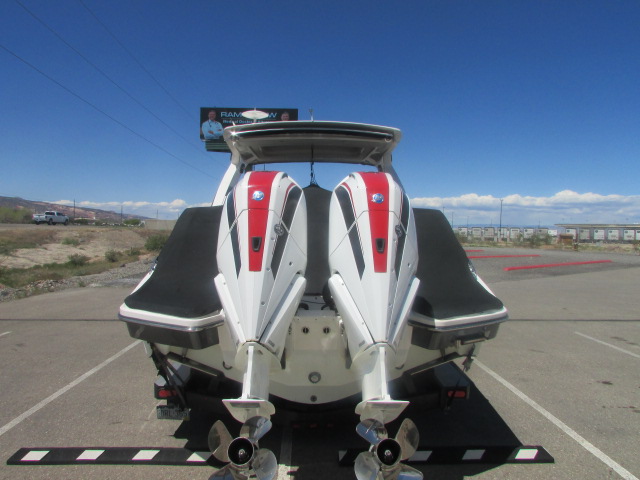 2020 Sea Ray 350 SLX Outboard - Photo 8