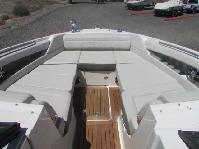 2020 Sea Ray 350 SLX Outboard - Photo 9