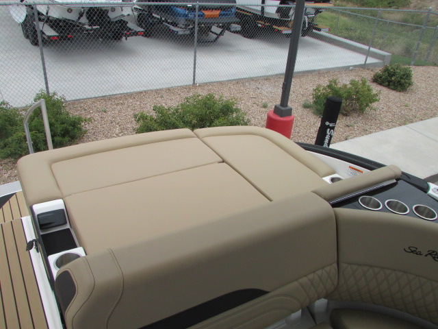 2025 Sea Ray 260 SLX Surf - Photo 14