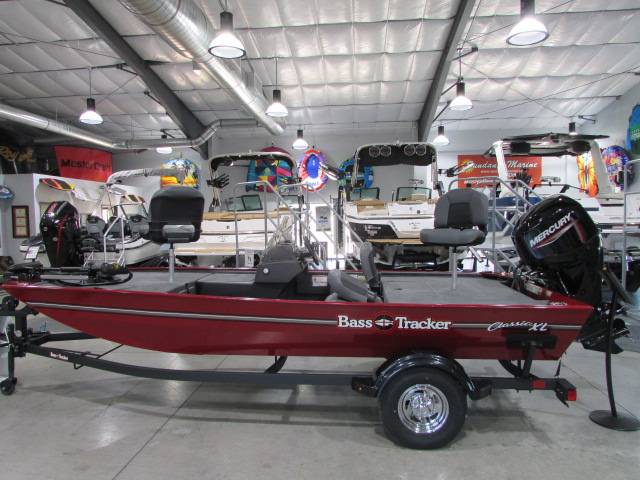 2026 Tracker Boats Classic XL