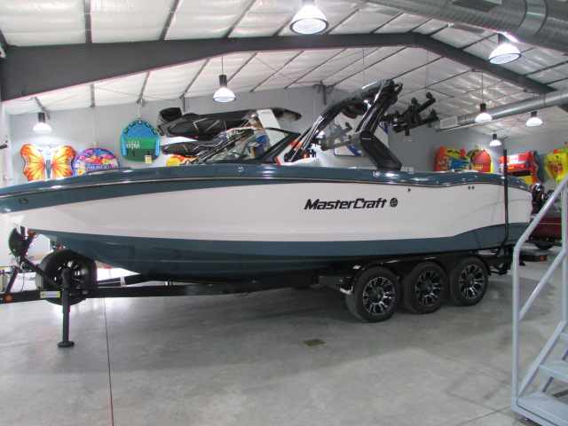 2025 MasterCraft X26 - Photo 6