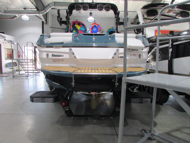 2025 MasterCraft X26 - Photo 8