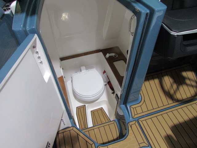 2025 MasterCraft X26 - Photo 19