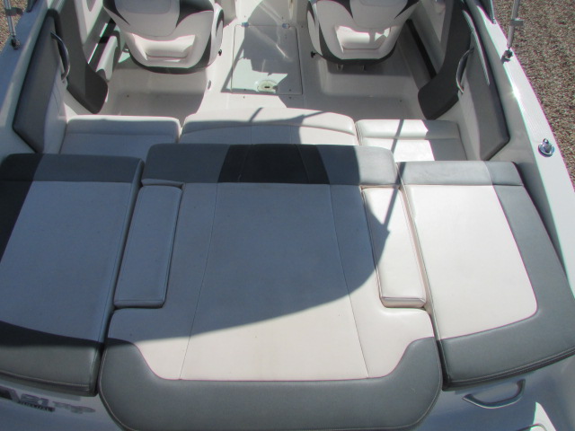 2019 Chaparral 210 H2O - Photo 5