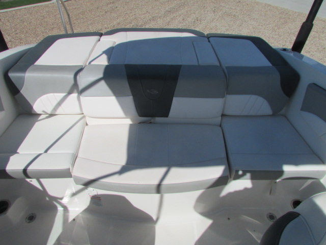 2019 Chaparral 210 H2O - Photo 8