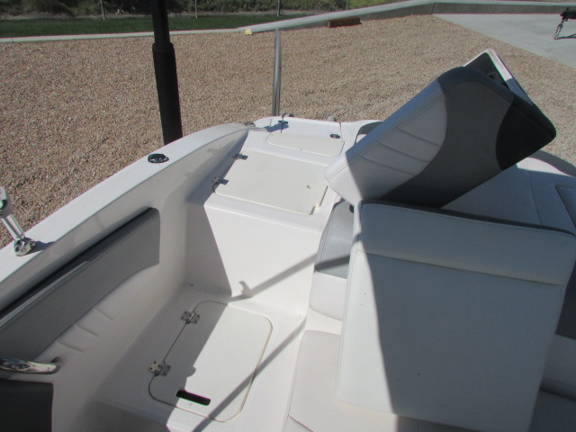 2019 Chaparral 210 H2O - Photo 13