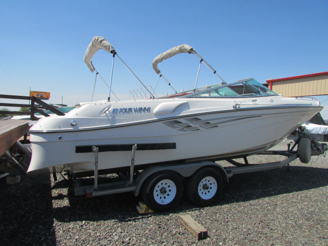 2000 Four Winns 260 Horizon - Photo 3