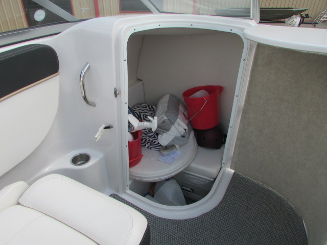 2014 Four Winns 244 Funship - Photo 8
