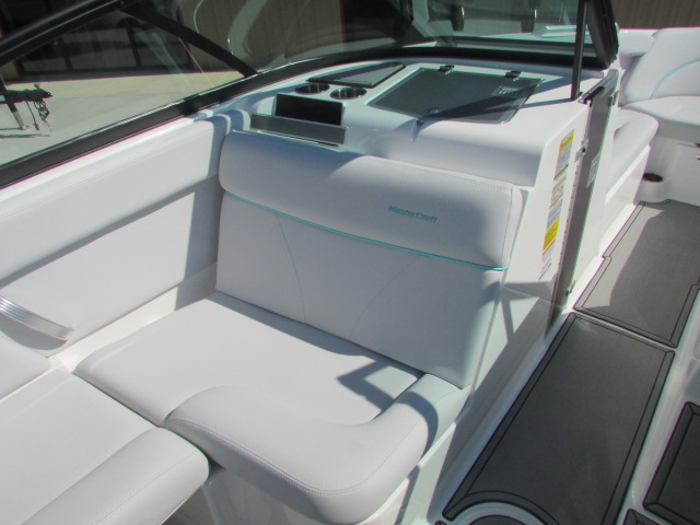 2021 MasterCraft XT25 - Photo 15