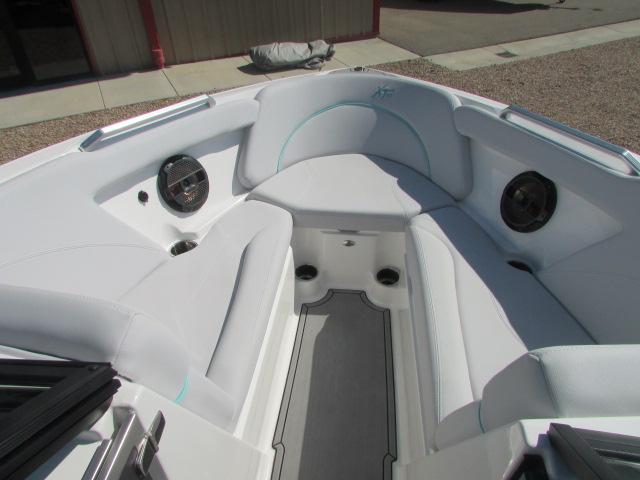 2021 MasterCraft XT25 - Photo 16