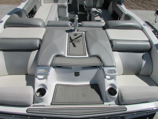 2017 MasterCraft X23 - Photo 7