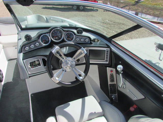 2017 MasterCraft X23 - Photo 11