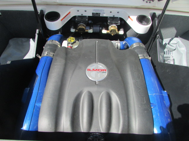 2017 MasterCraft X23 - Photo 16