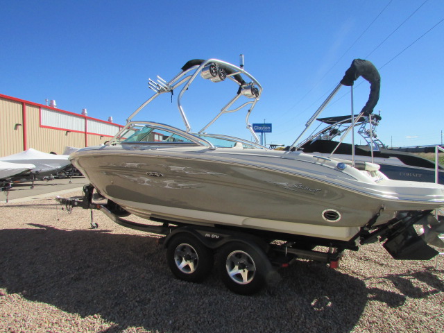 2007 Sea Ray 220 Select - Photo 4