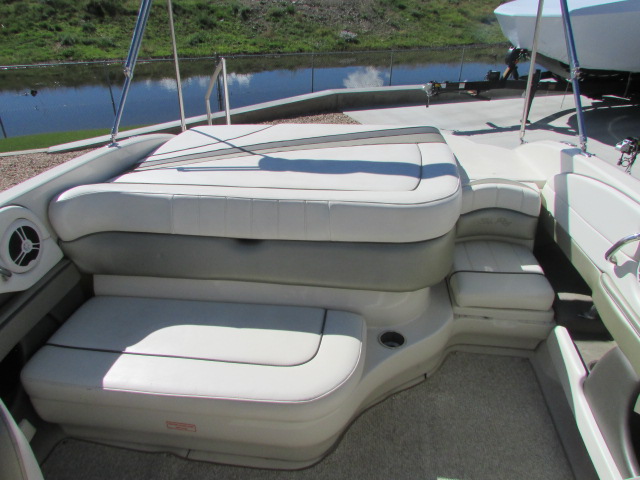 2007 Sea Ray 220 Select - Photo 15