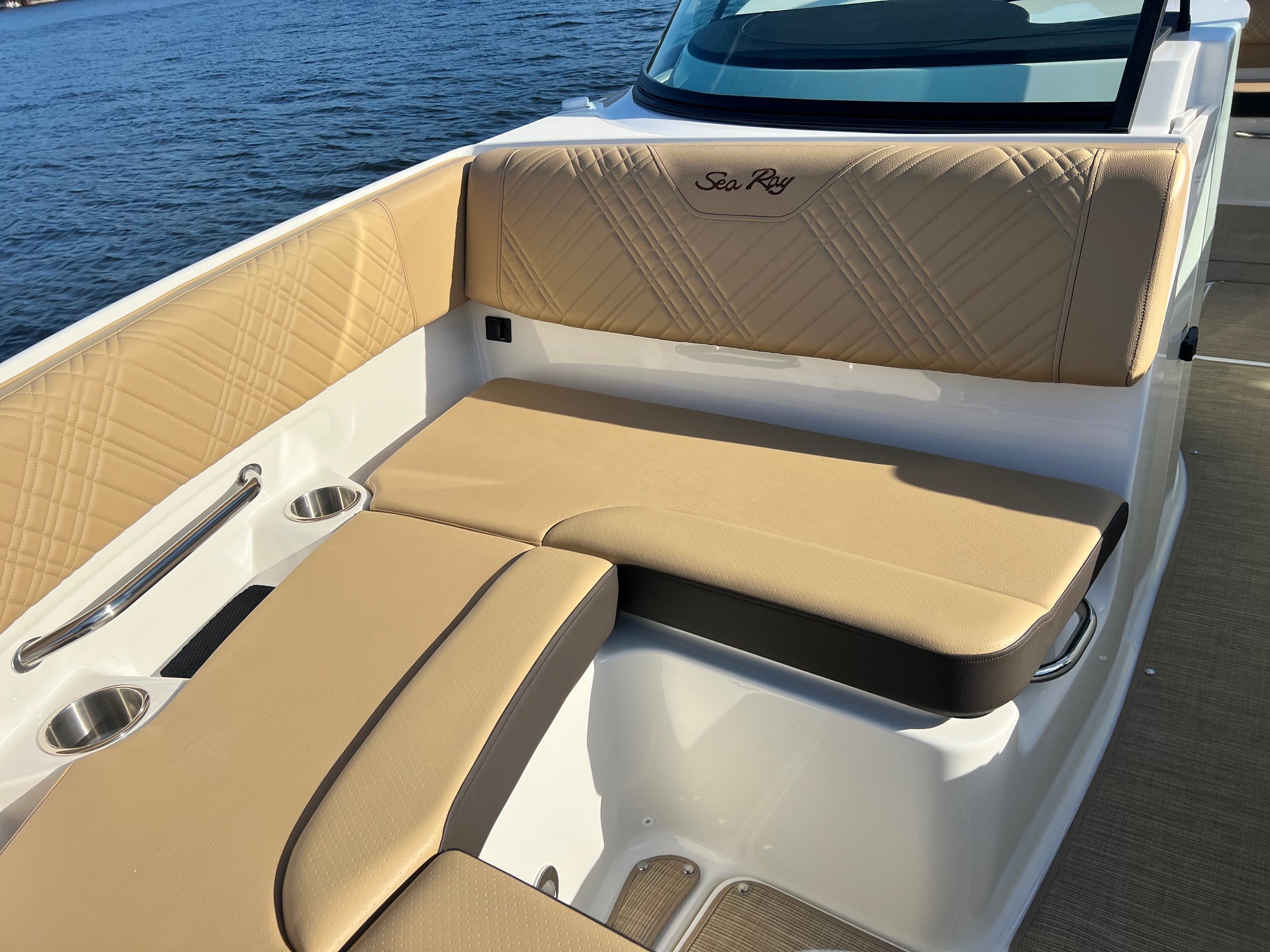 2025 Sea Ray SDX 250 - Photo 5