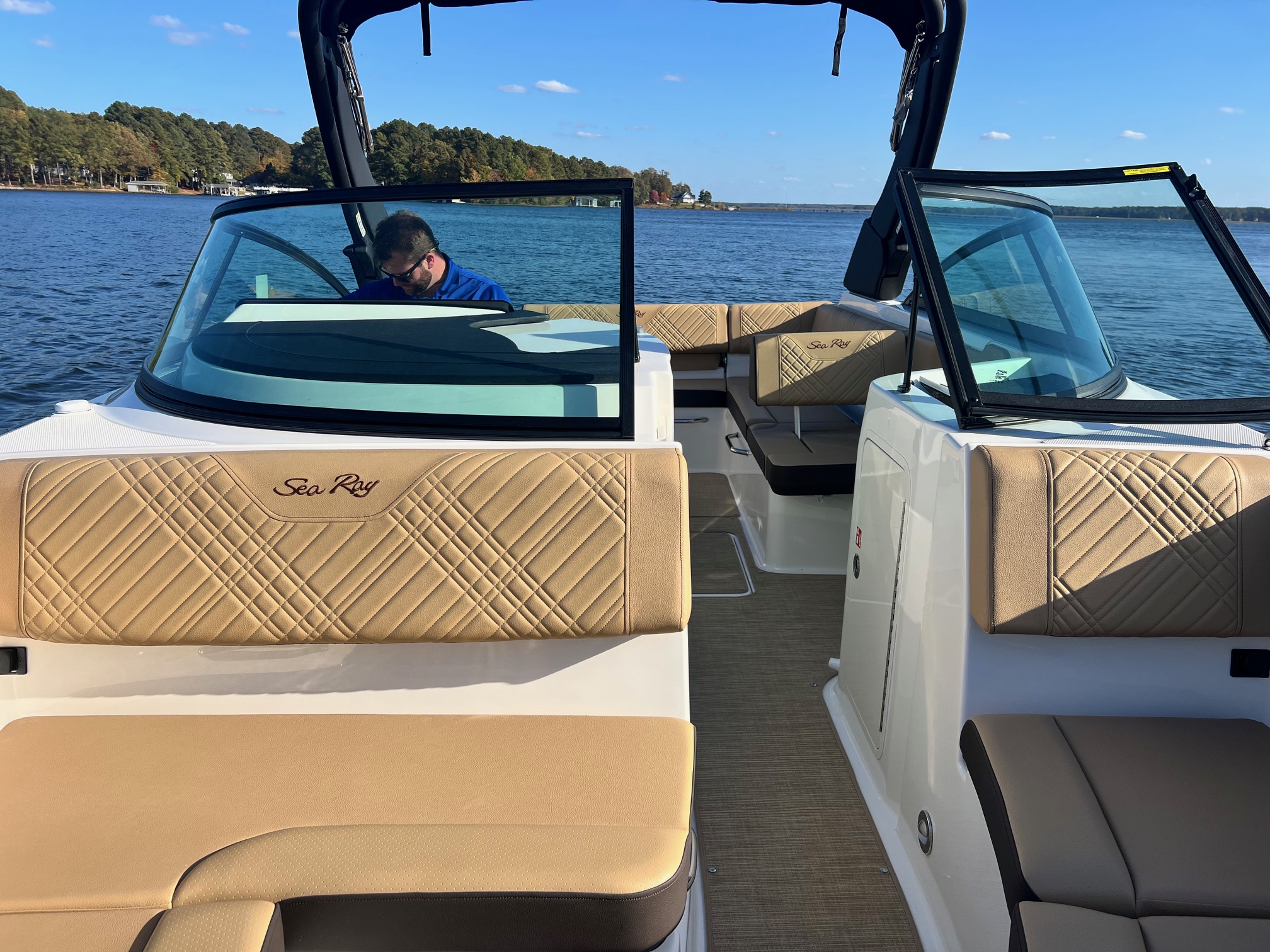 2025 Sea Ray SDX 250 - Photo 7