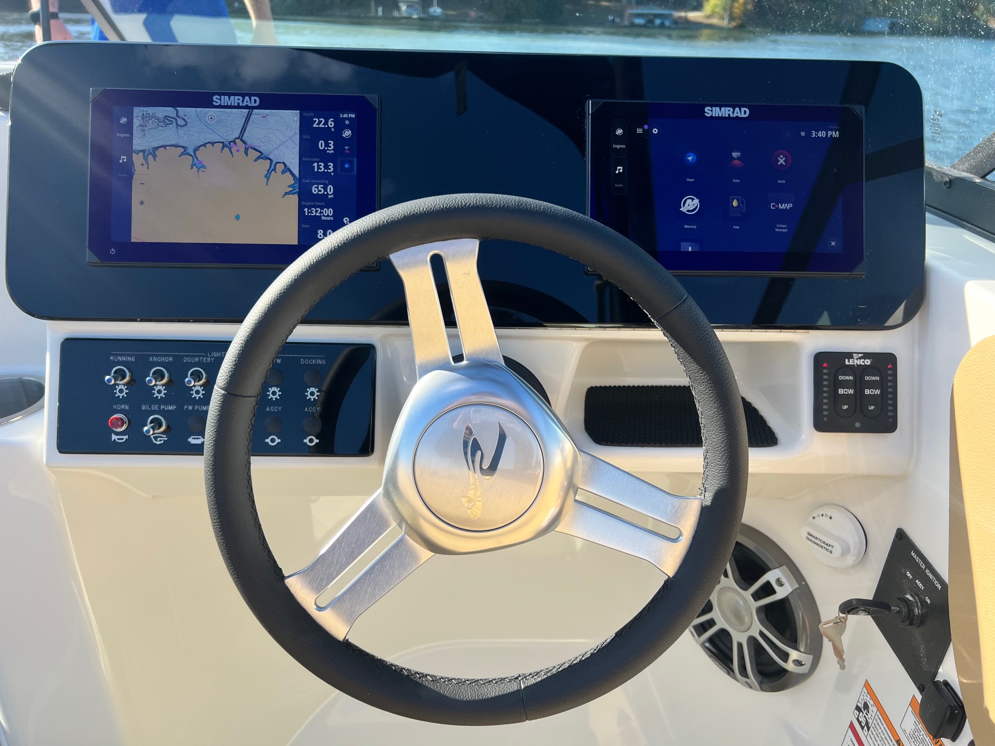 2025 Sea Ray SDX 250 - Photo 13