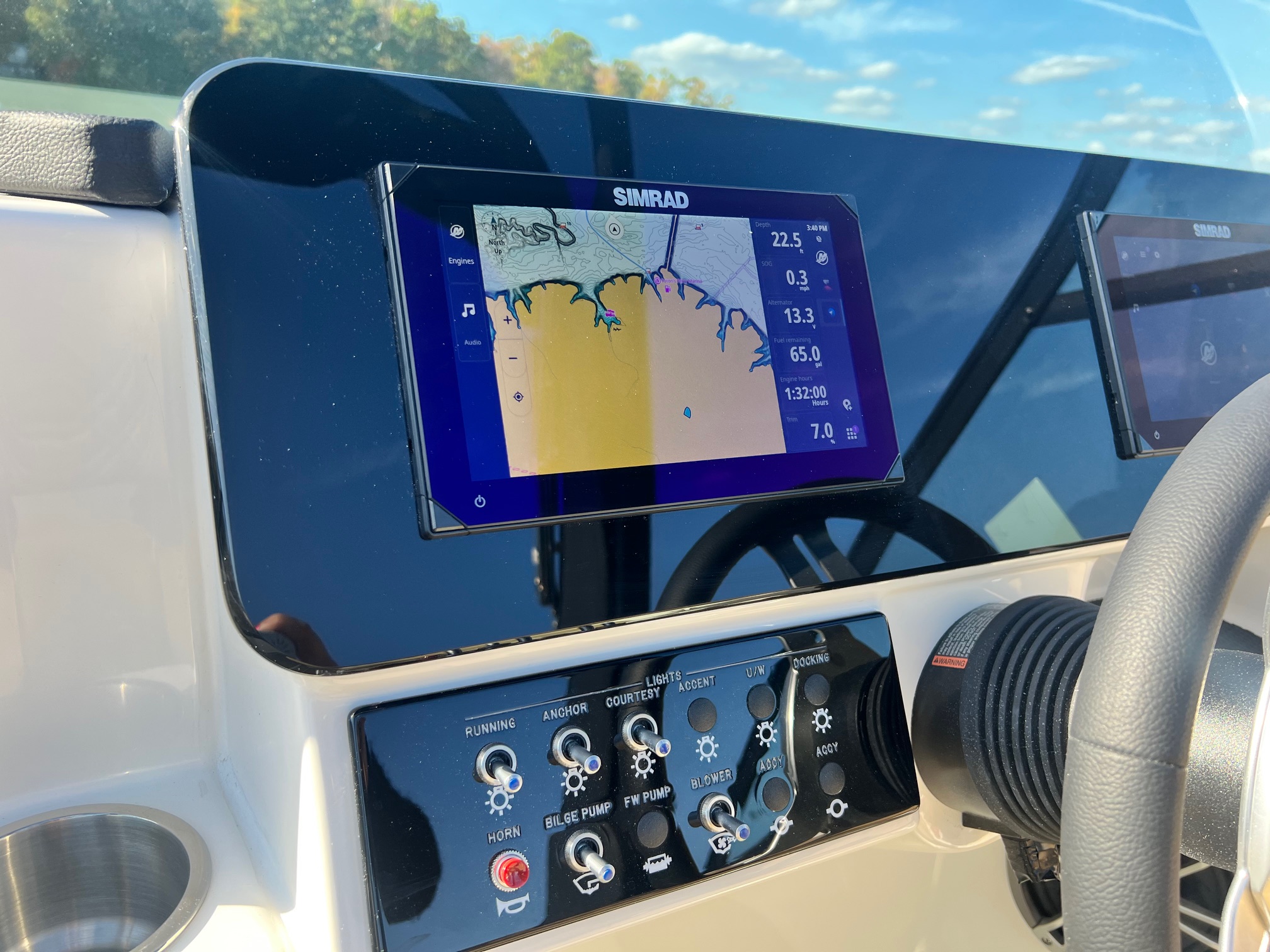 2025 Sea Ray SDX 250 - Photo 14