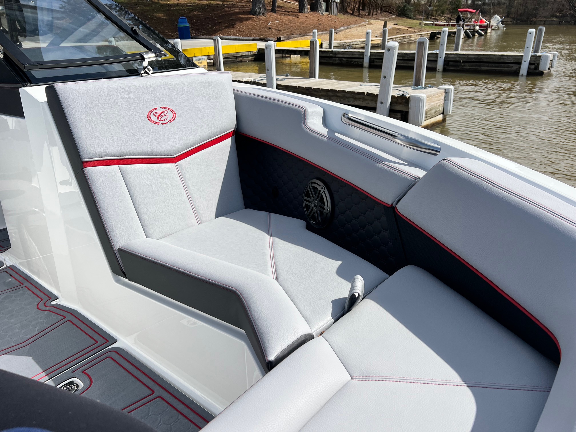 2025 Cobalt Surf Class R4 - Photo 9