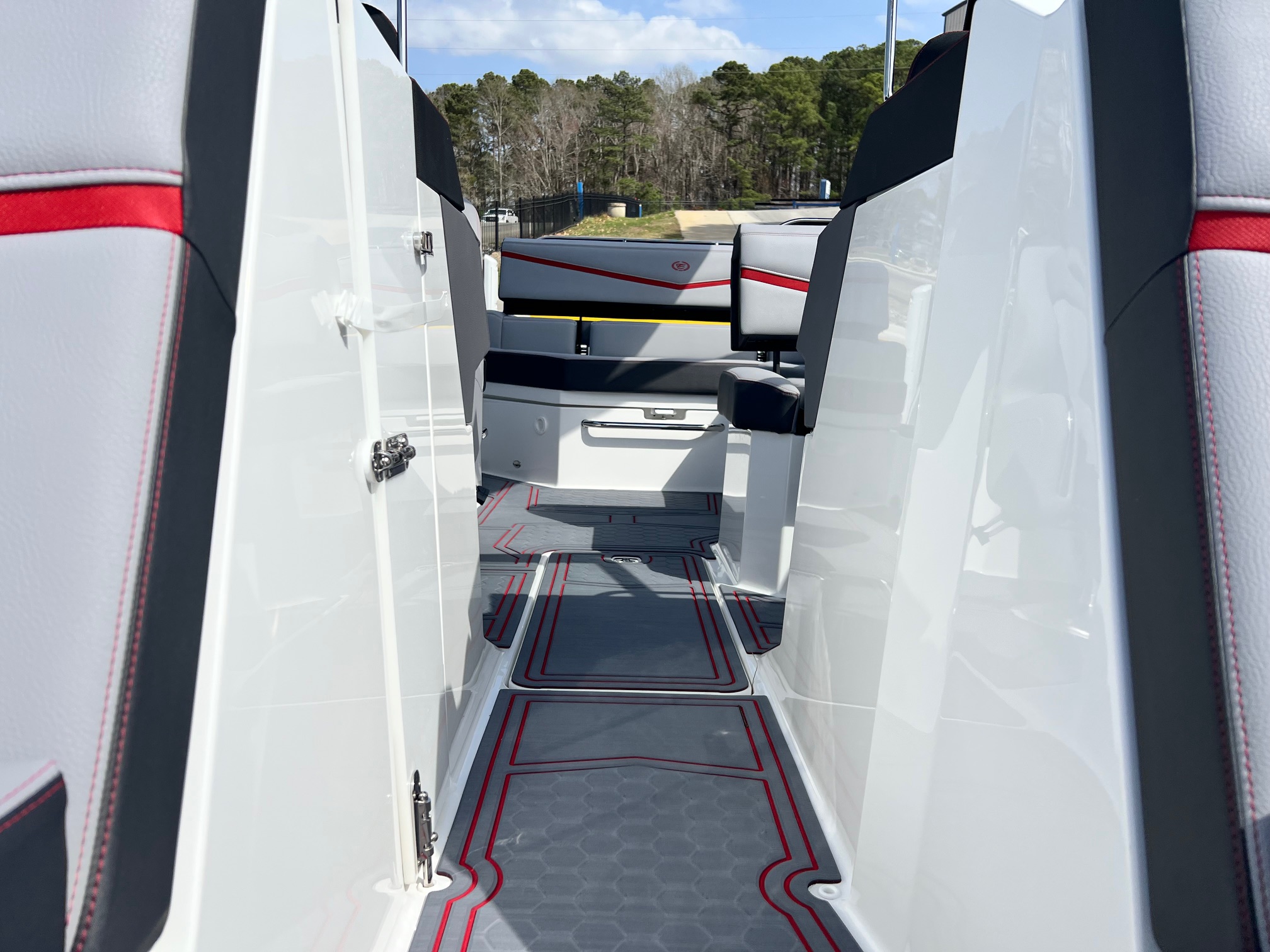 2025 Cobalt Surf Class R4 - Photo 12