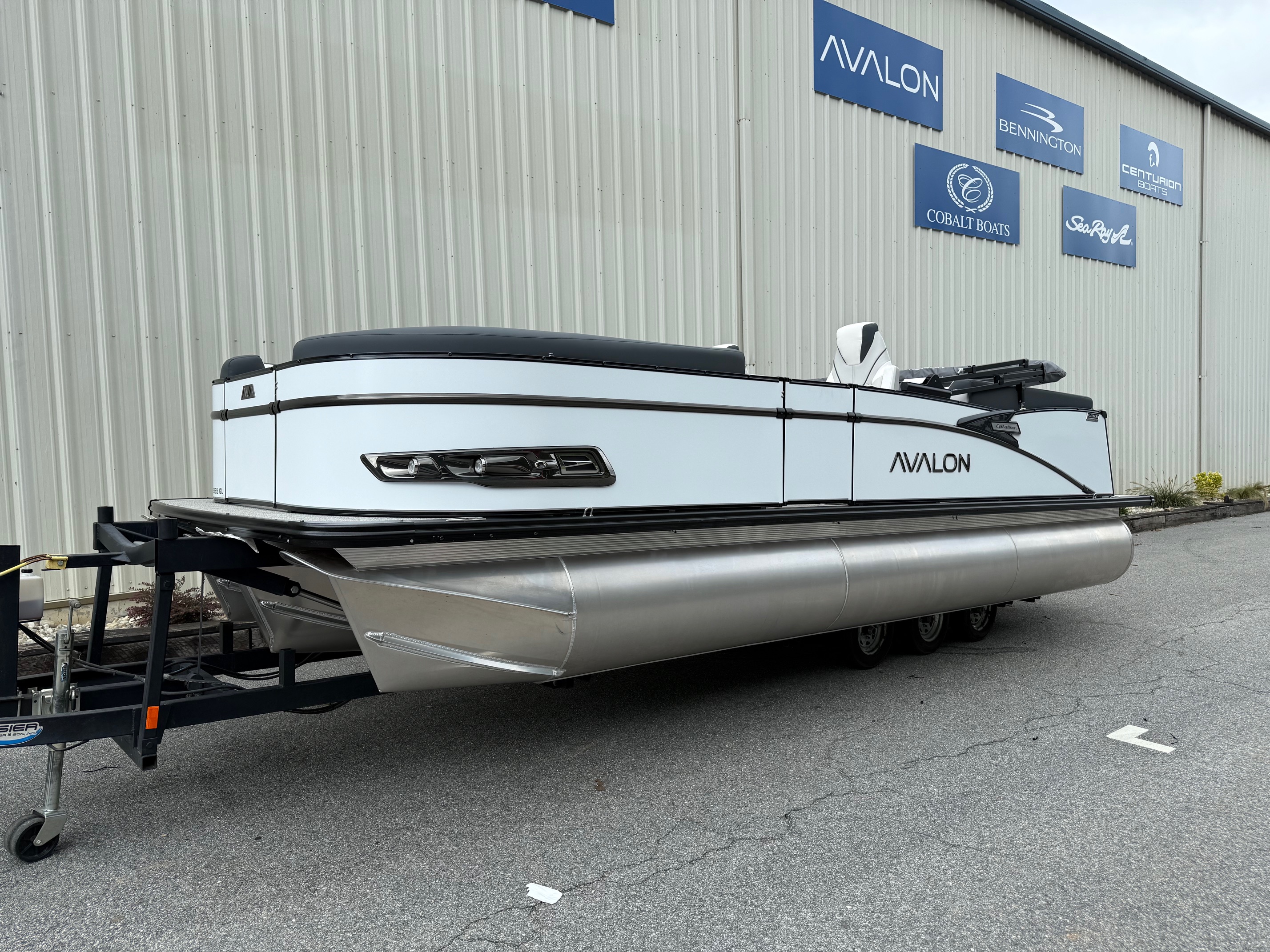 2026 Avalon Catalina - 23 FT Quad Lounger - Photo 2