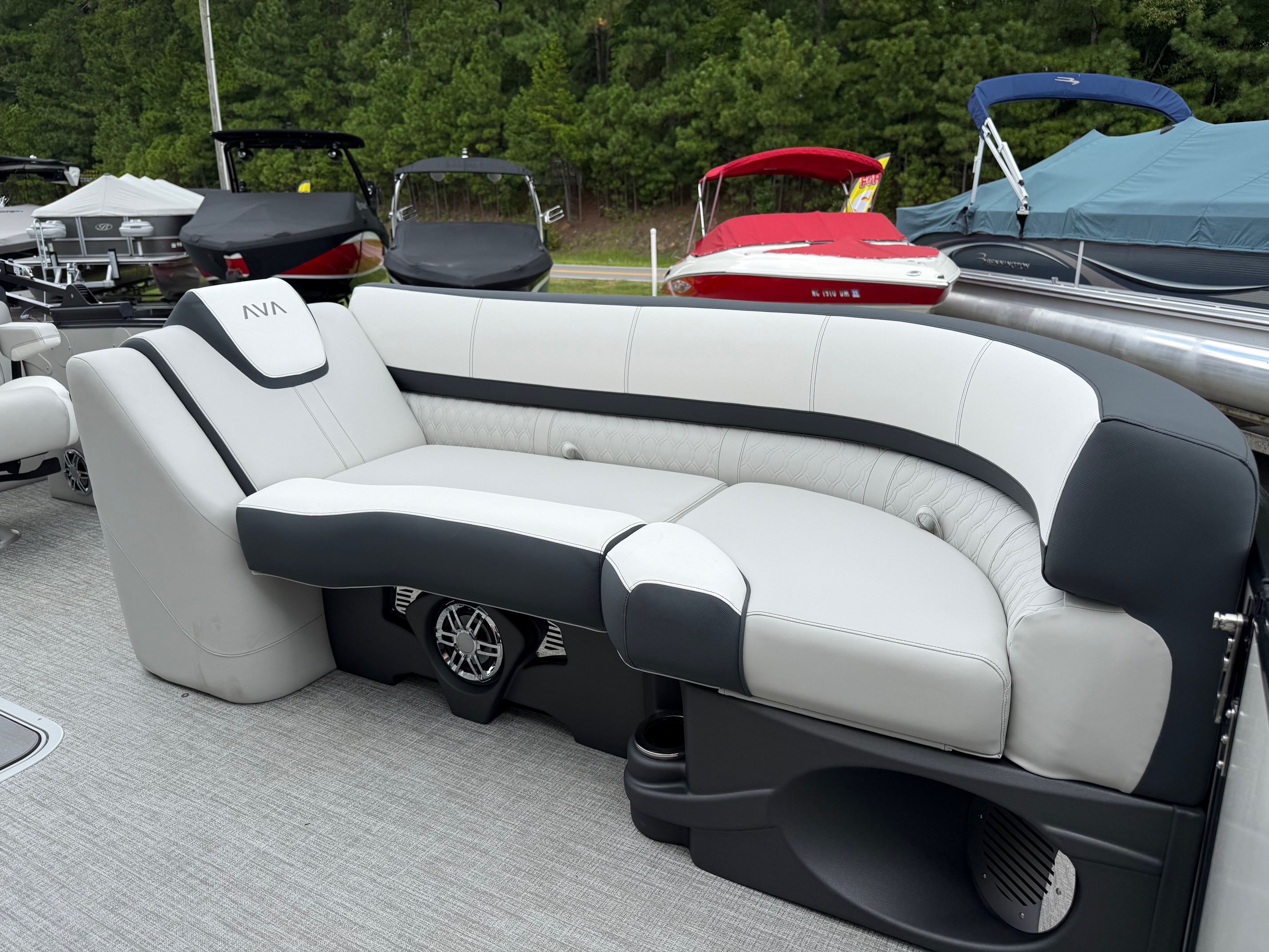 2026 Avalon Catalina - 23 FT Quad Lounger - Photo 9