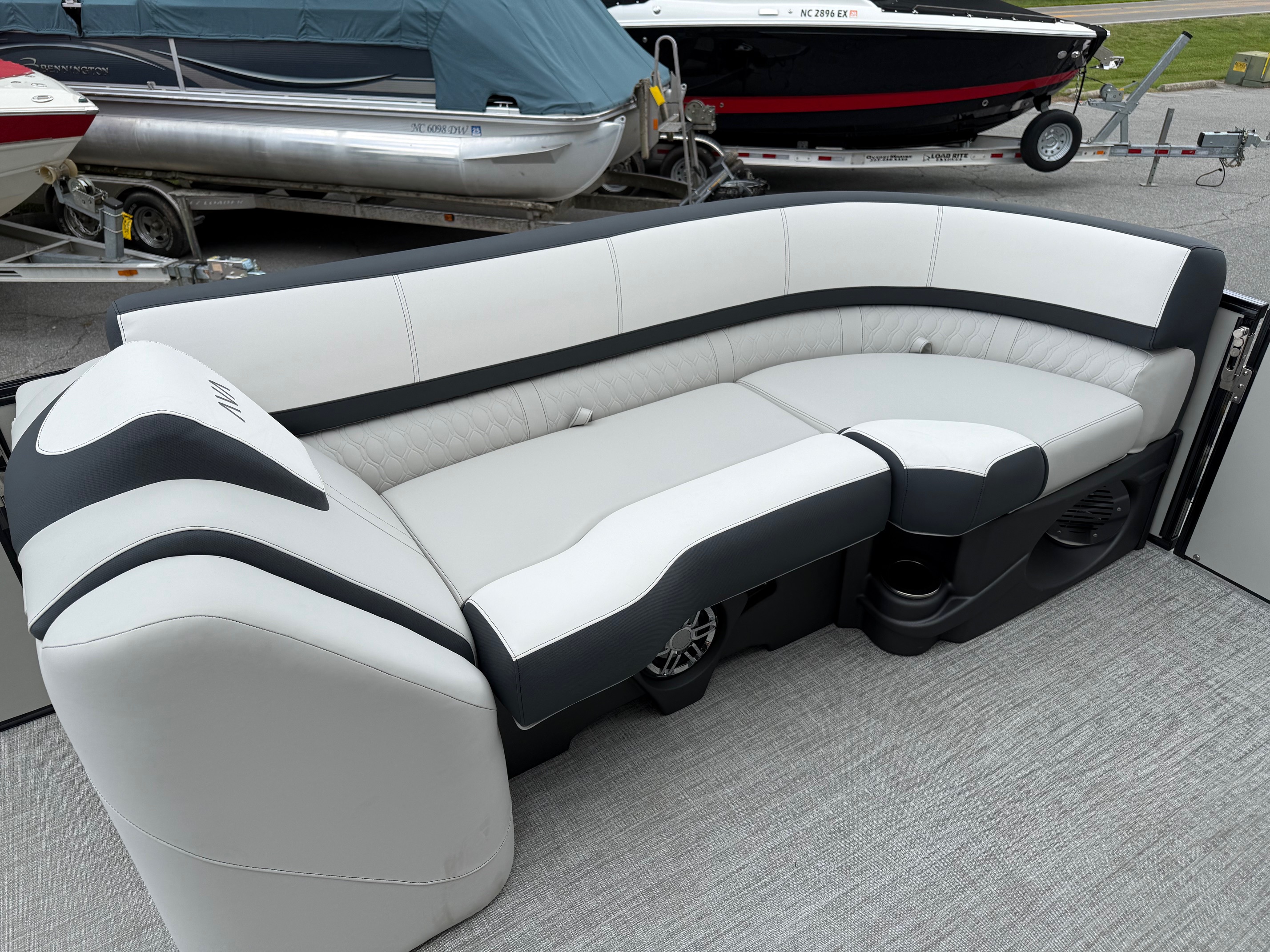 2026 Avalon Catalina - 23 FT Quad Lounger - Photo 10