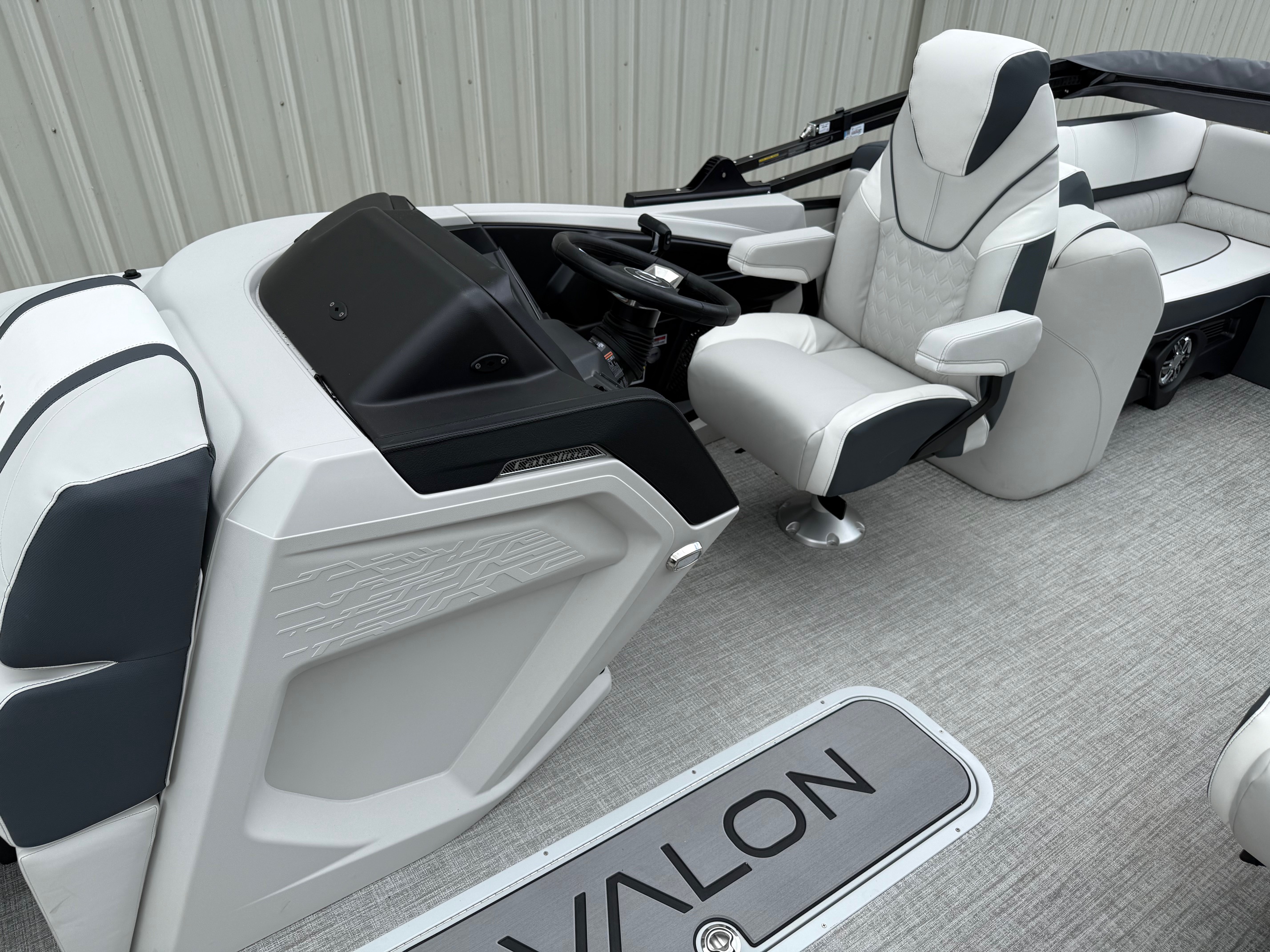2026 Avalon Catalina - 23 FT Quad Lounger - Photo 14