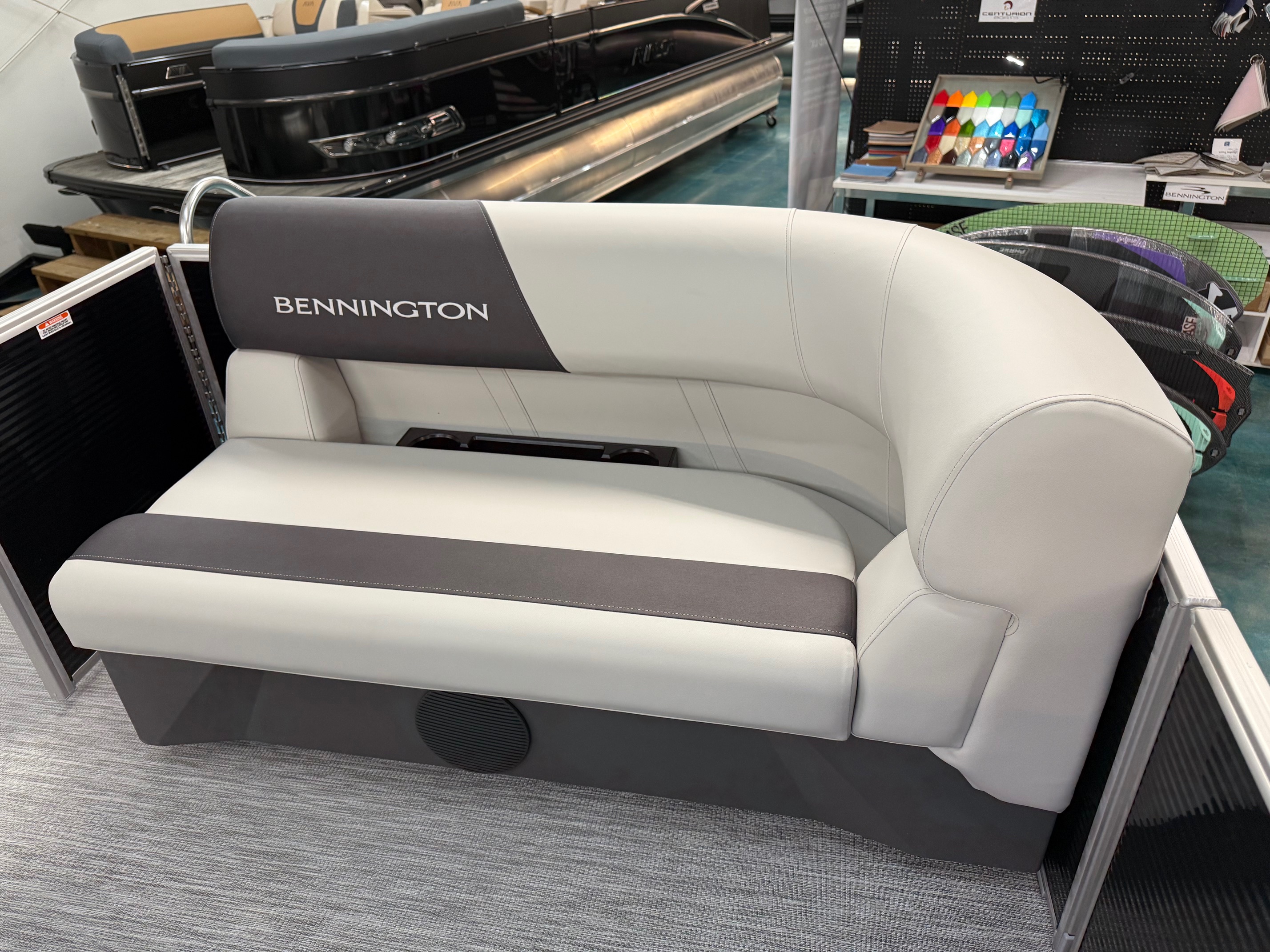 2026 Bennington S Series 20 SL - Photo 9