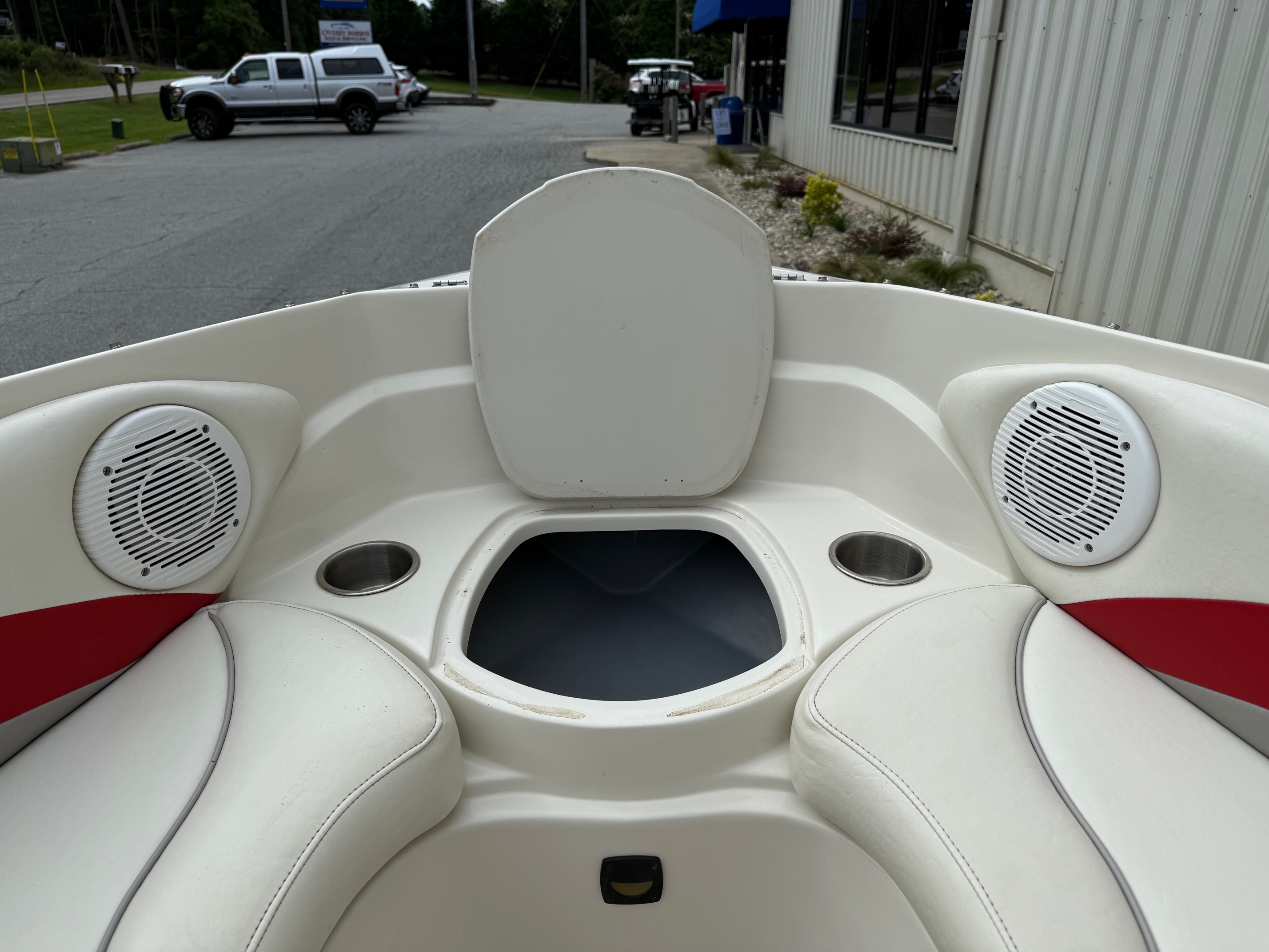 2009 Stingray Boats 225LR - Photo 6