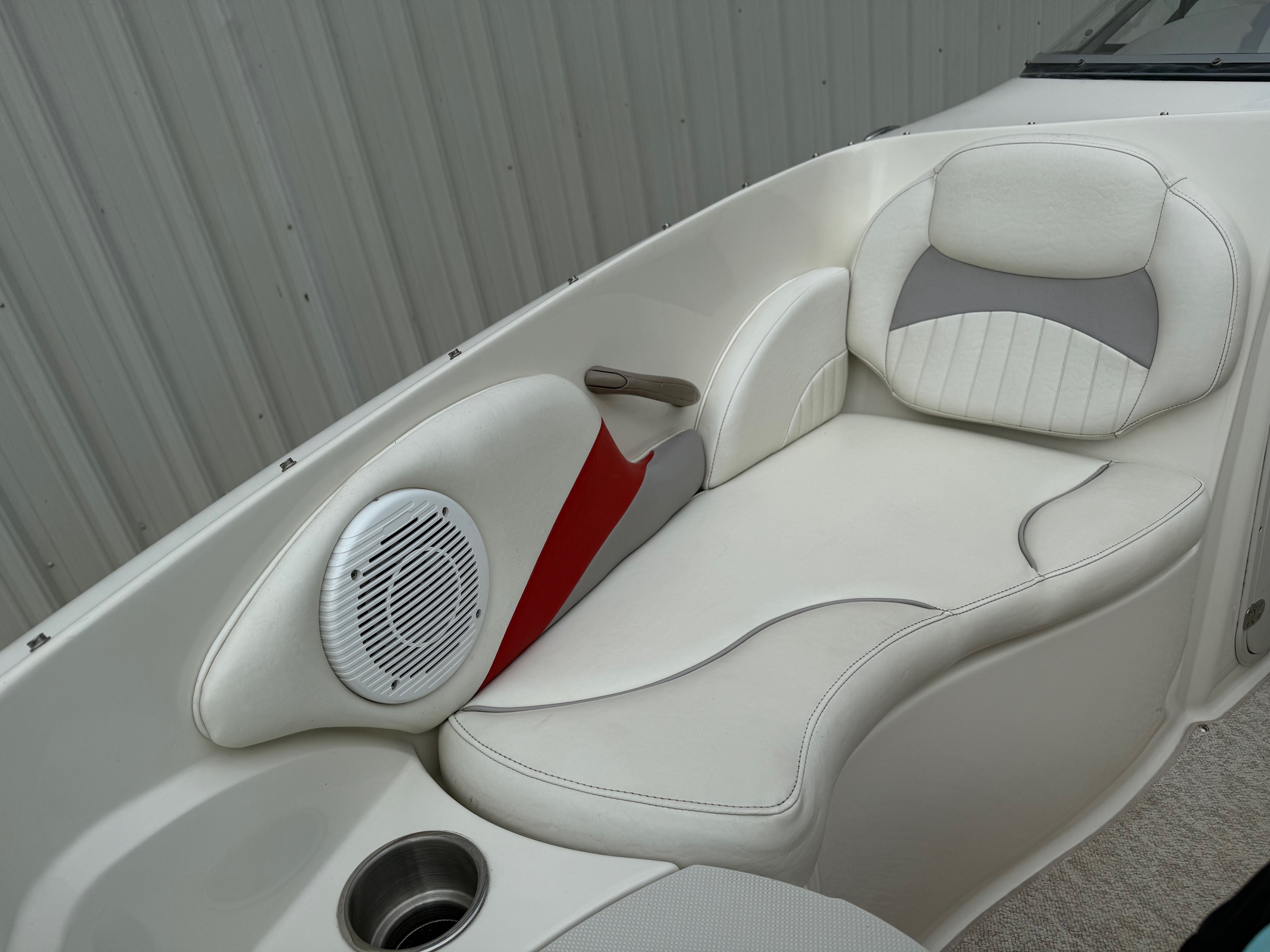 2009 Stingray Boats 225LR - Photo 8