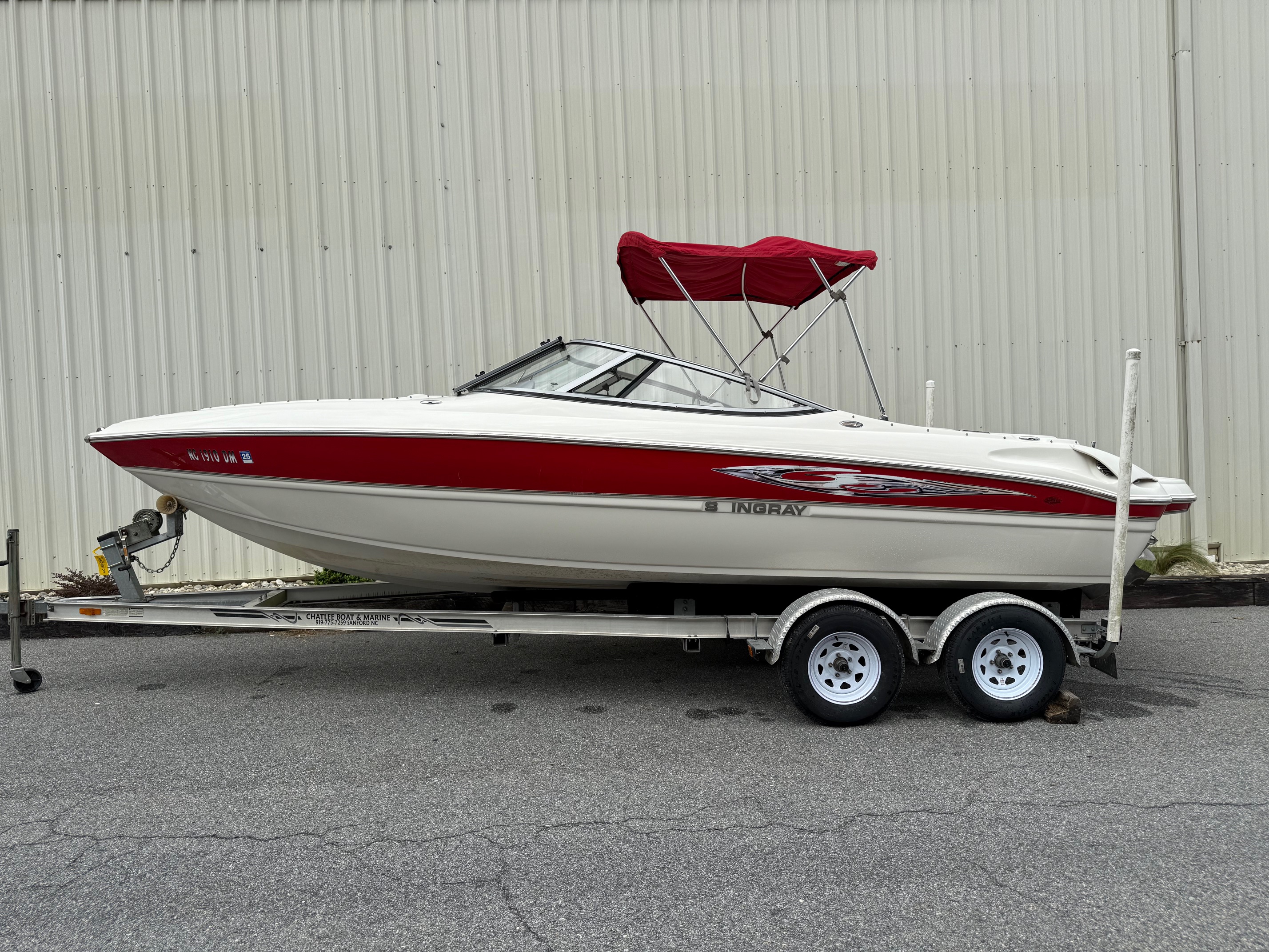 2009 Stingray Boats 225LR