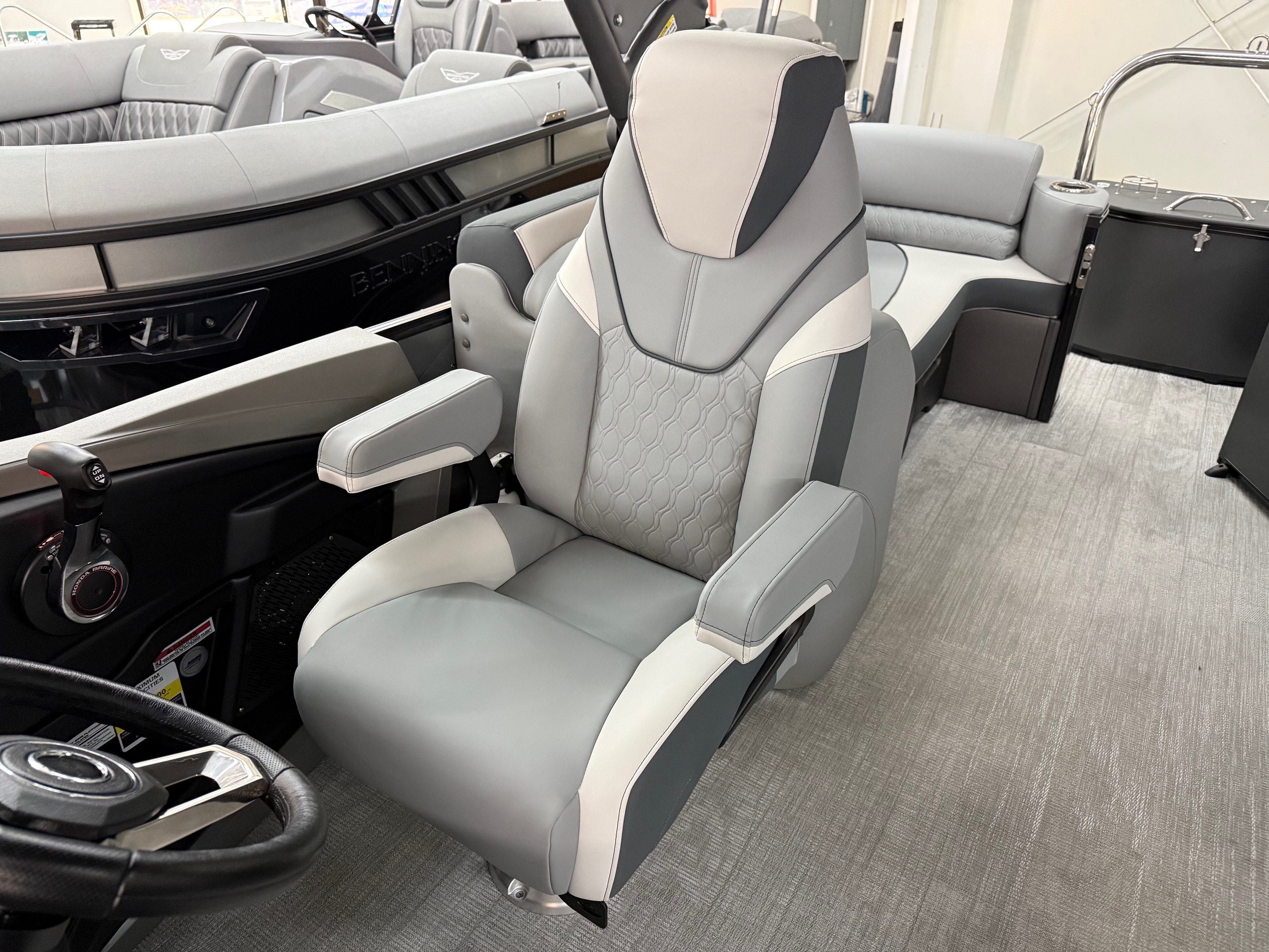 2026 Avalon Catalina - 23 FT Quad Lounger - Photo 16