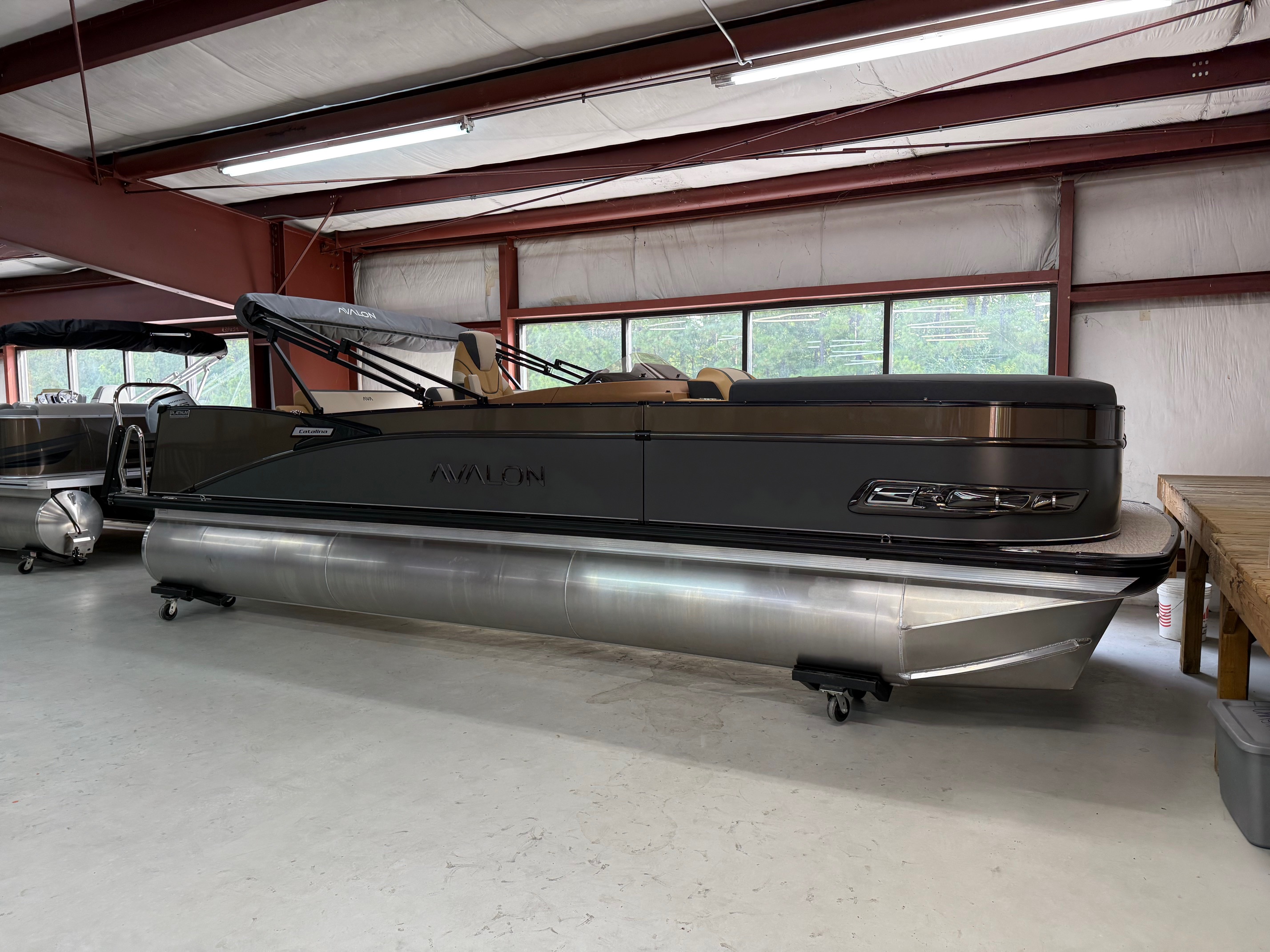 2026 Avalon Catalina - 23 FT Versatile Rear Lounger - Photo 3