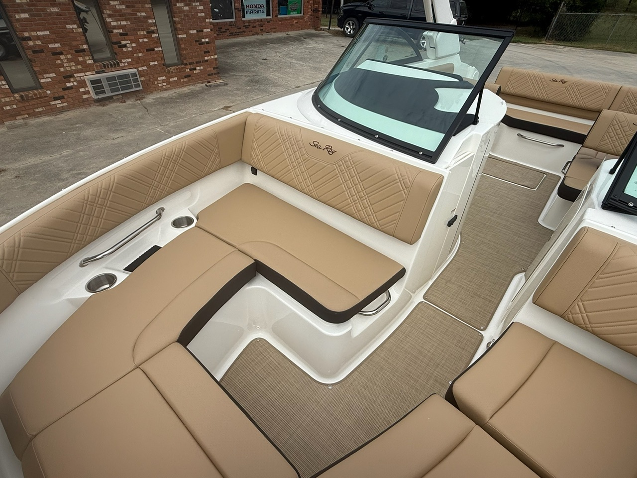 2026 Sea Ray SDX 230 - Photo 7