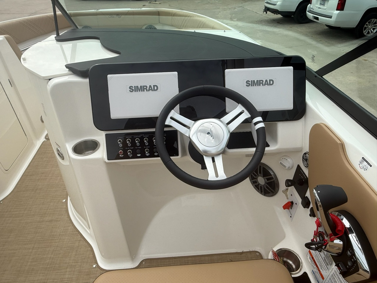 2026 Sea Ray SDX 230 - Photo 16
