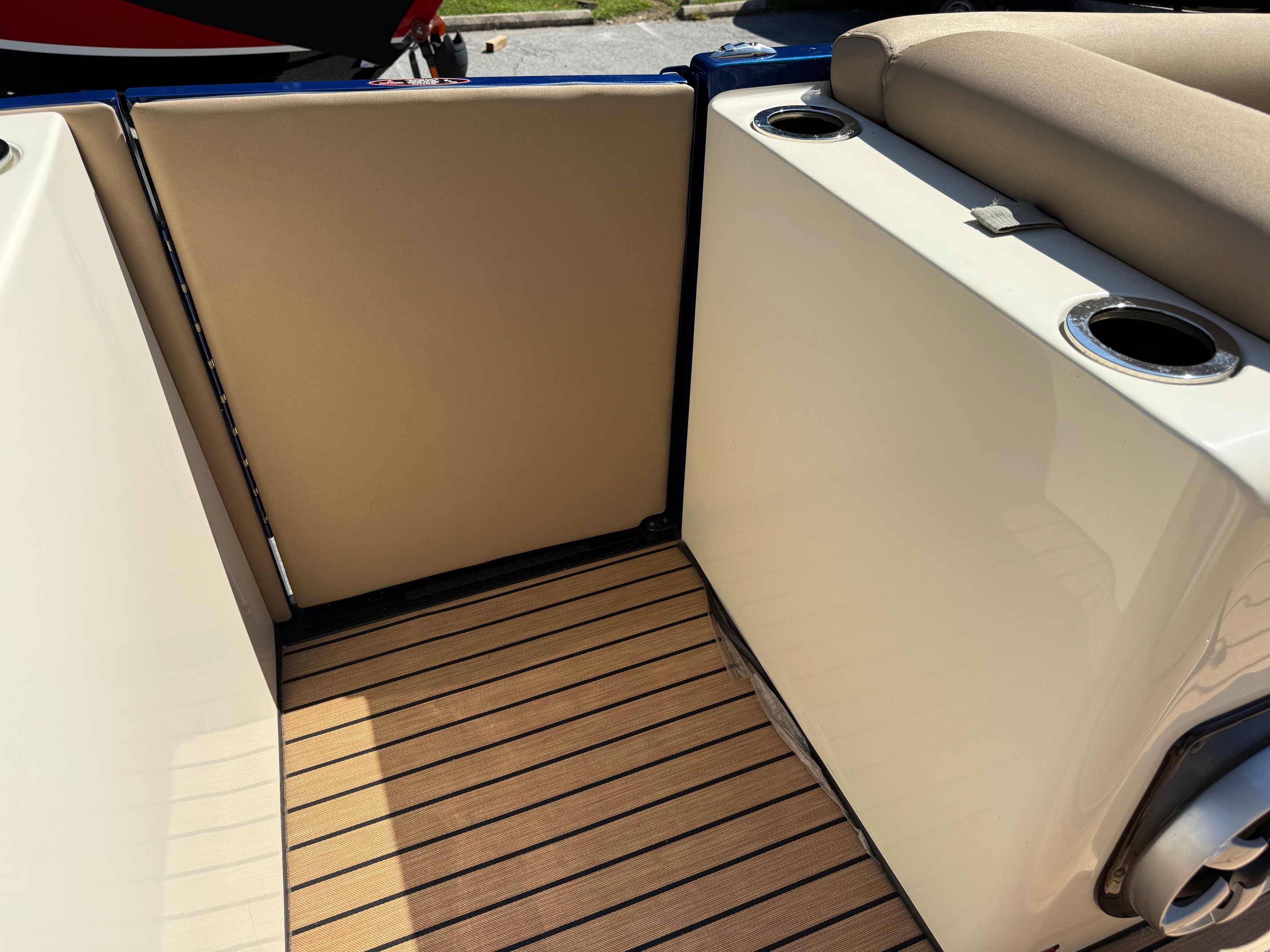 2016 Harris Crowne SL 250 - Photo 14