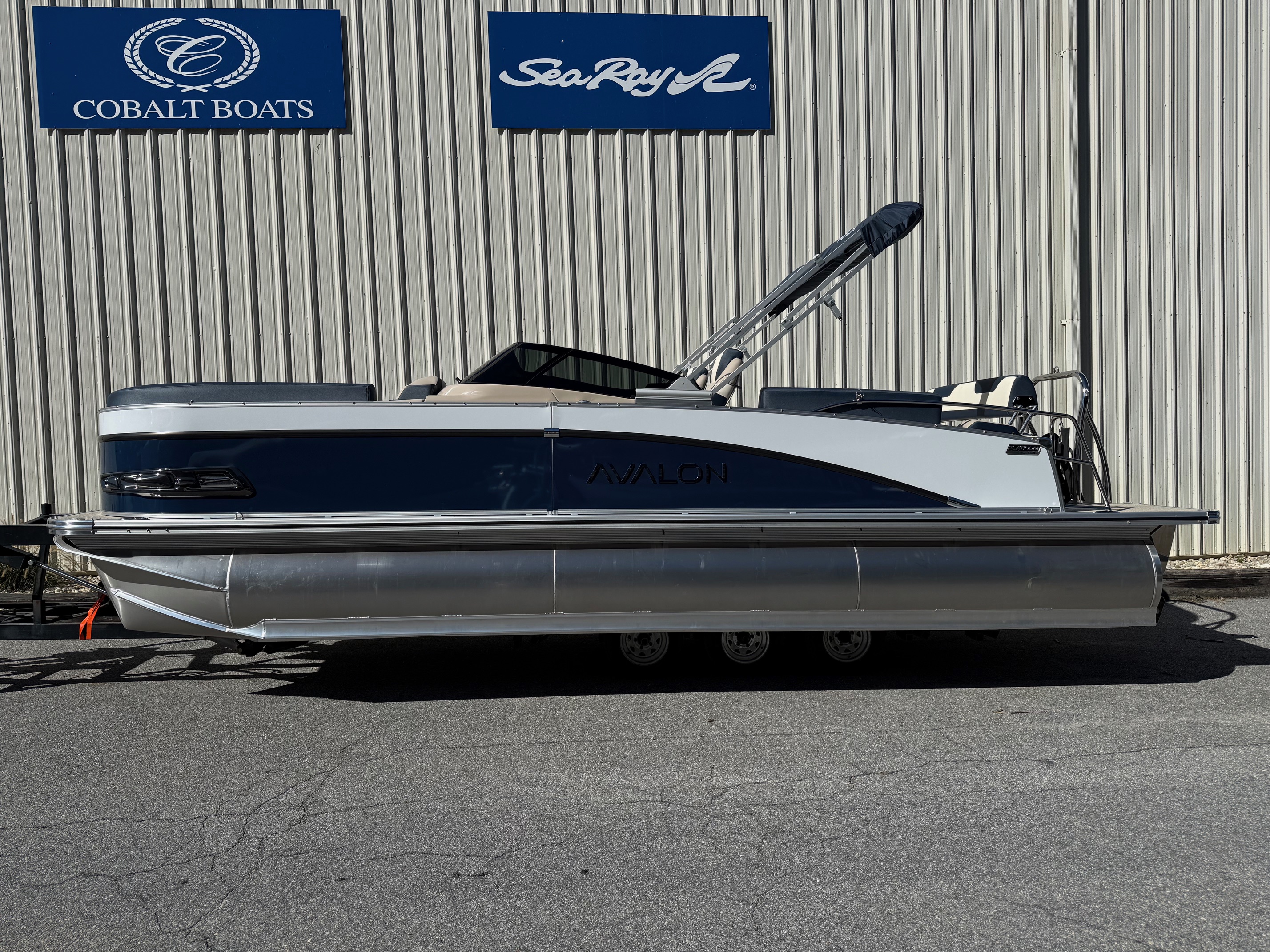 2026 Avalon Catalina - 23 FT Cruise Rear Bench Windshield