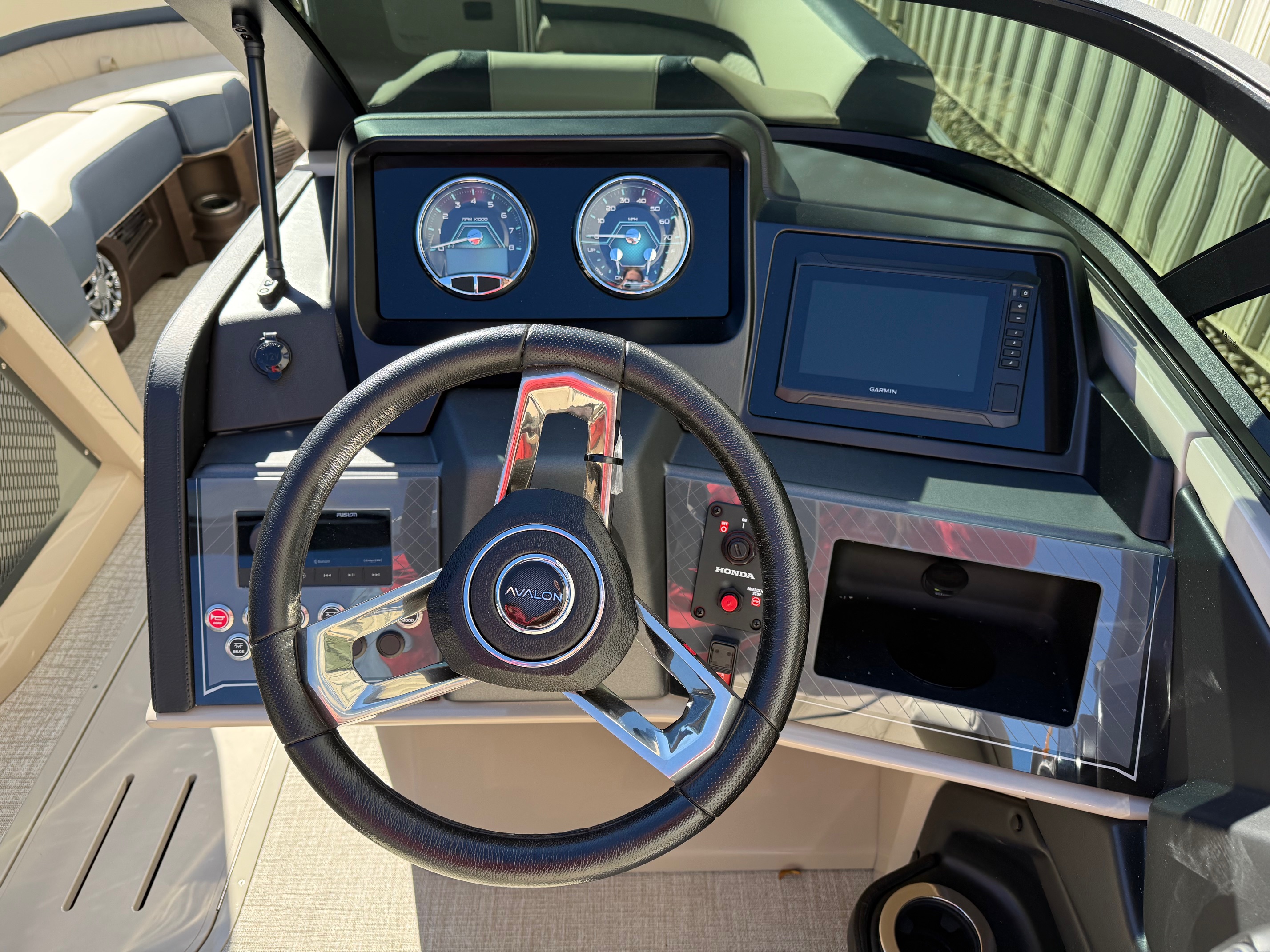 2026 Avalon Catalina - 23 FT Cruise Rear Bench Windshield - Photo 18