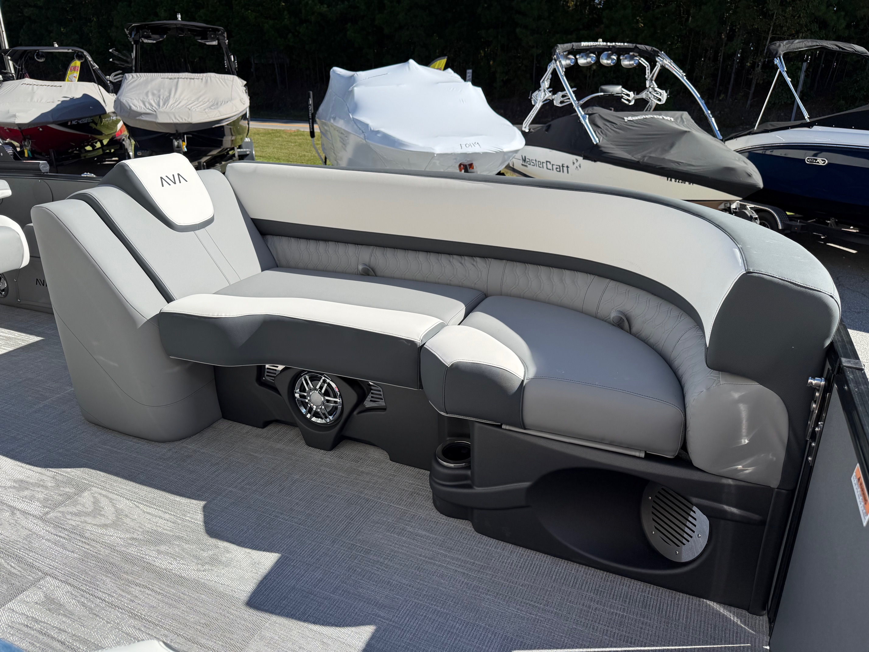2026 Avalon Catalina - 25 FT Quad Lounger - Photo 11