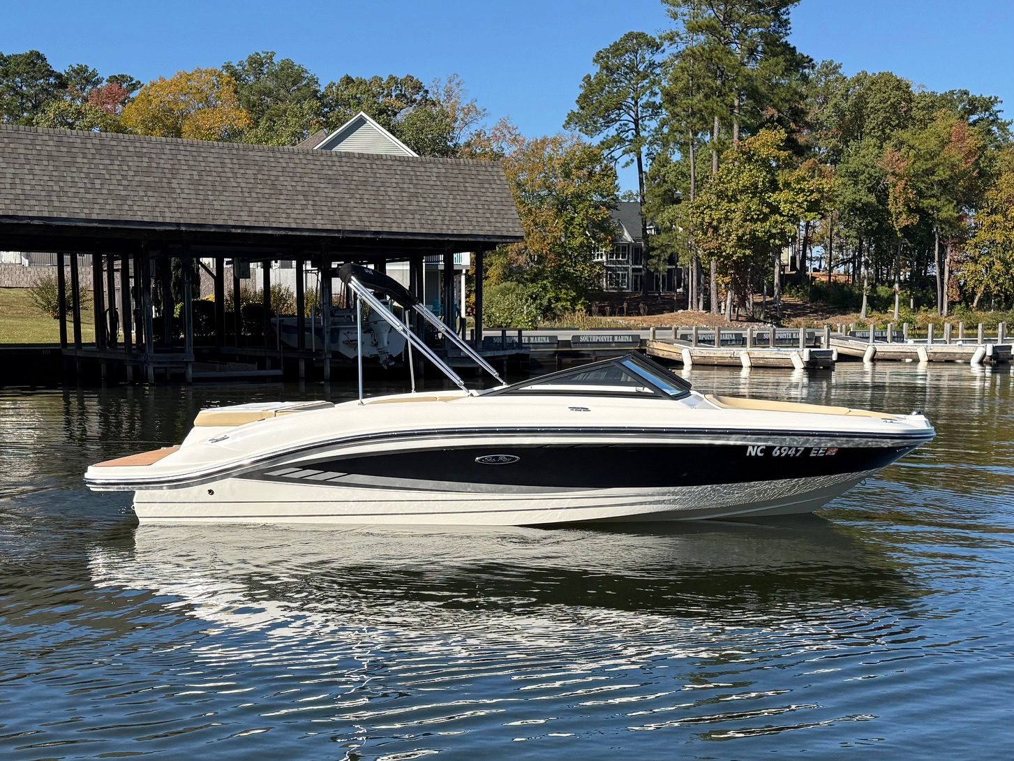 2017 Sea Ray SPX 210
