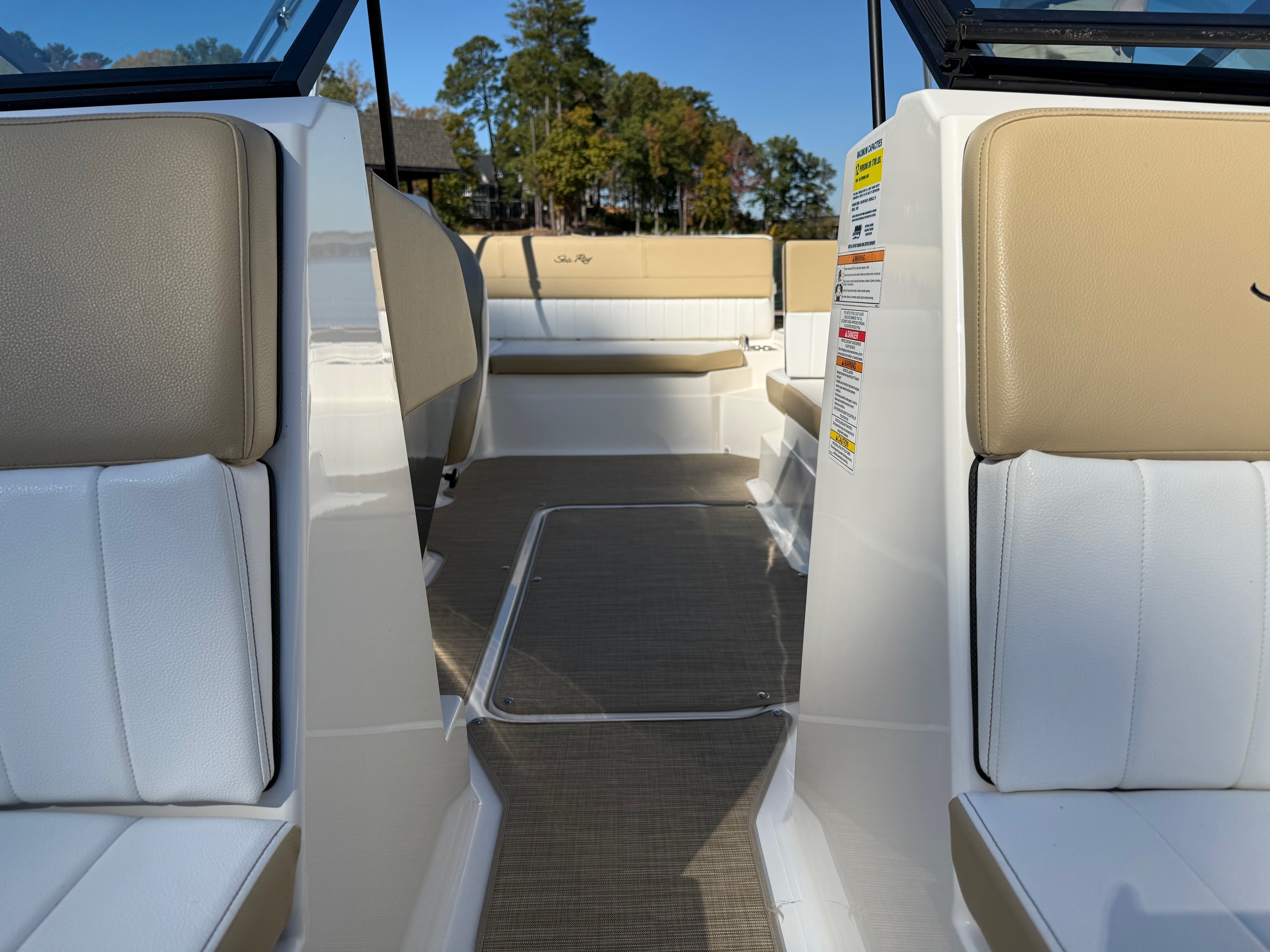 2017 Sea Ray SPX 210 - Photo 10