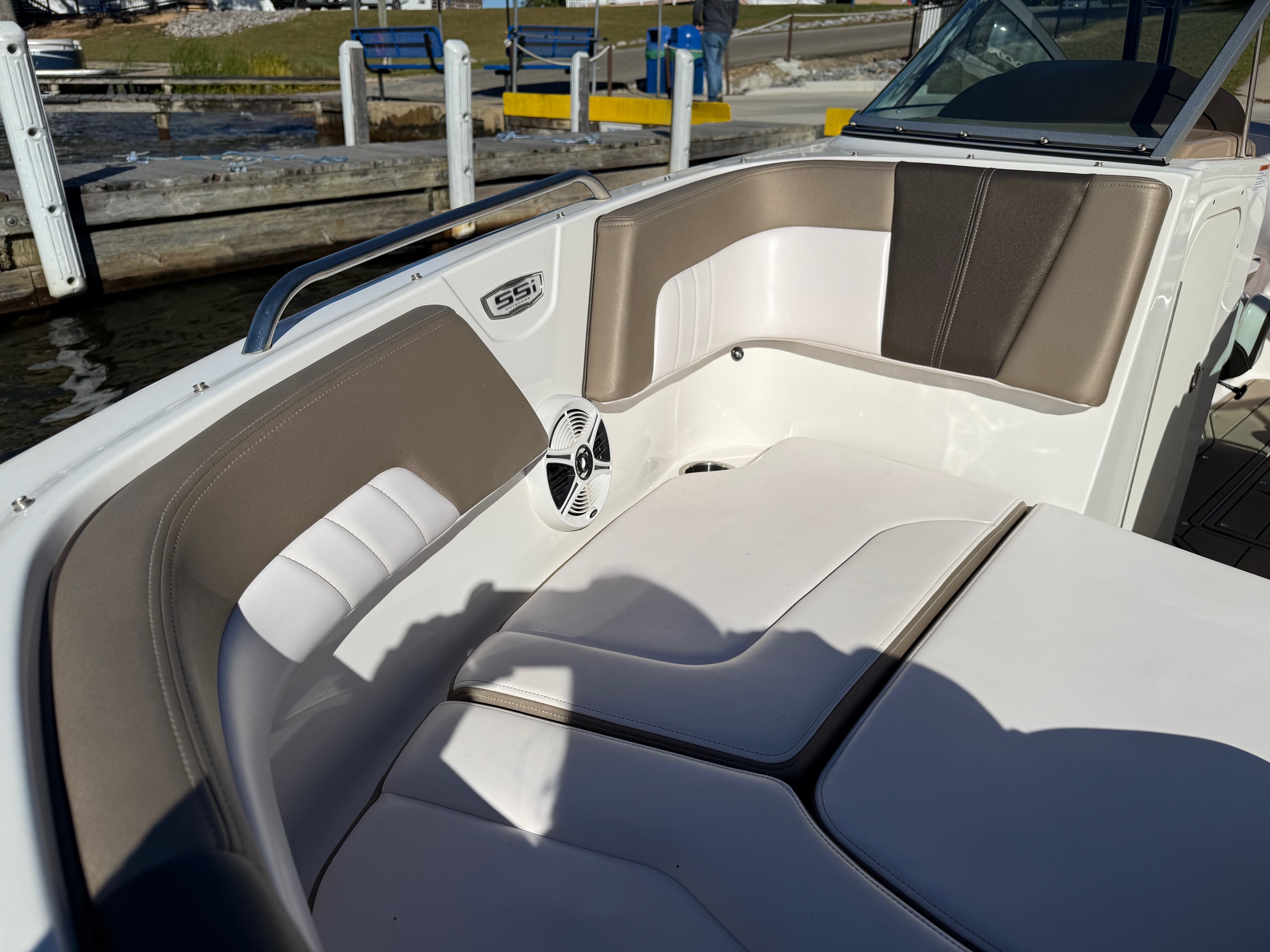 2020 Chaparral 23 SSi - Photo 6