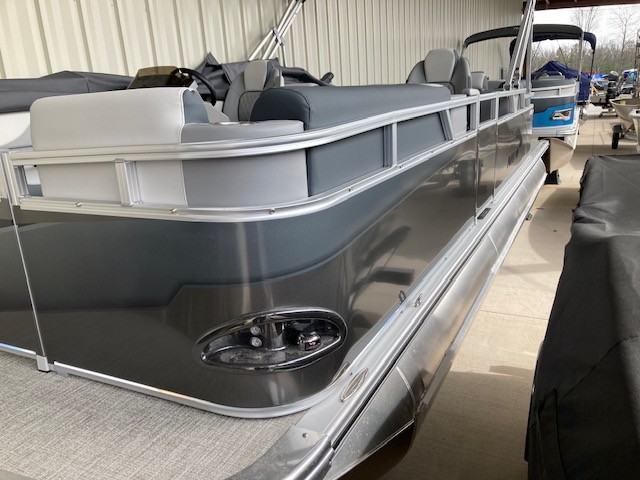 2025 Avalon 21 Venture 80 Quad Lounger - Photo 2