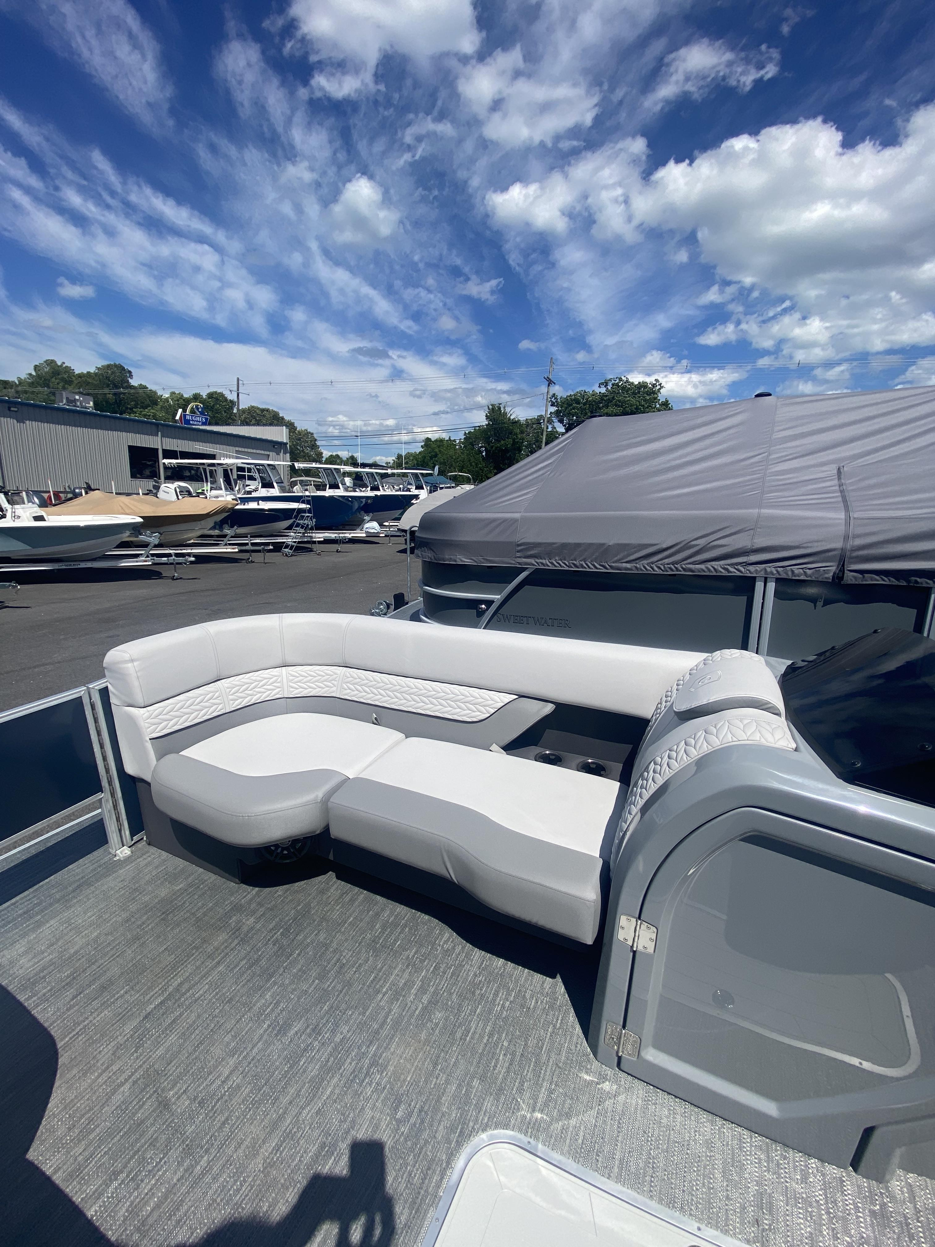 2025 Godfrey MC235 FS Tritoon - Photo 8