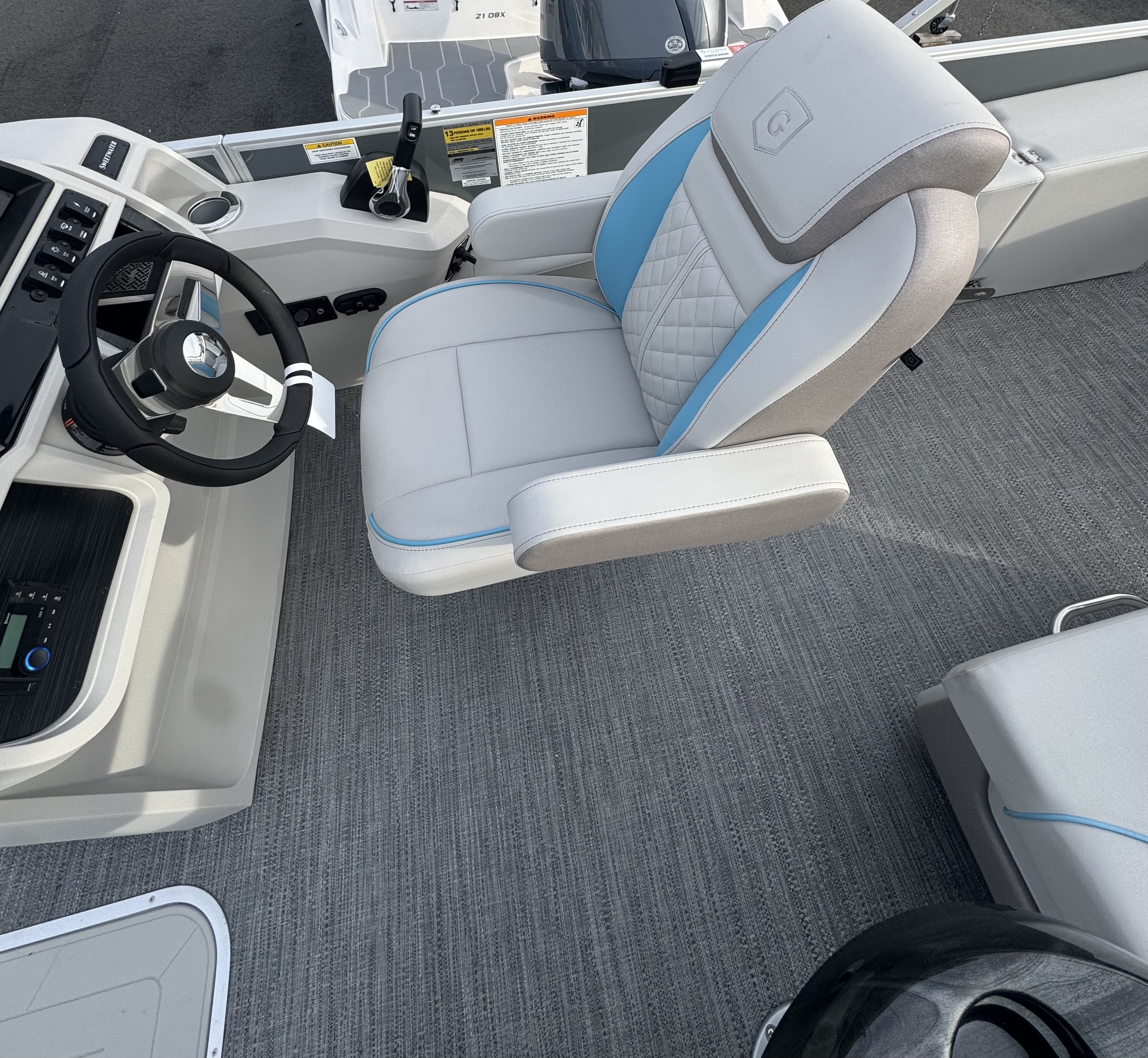 2025 Godfrey SW2286 FS Tritoon - Photo 12