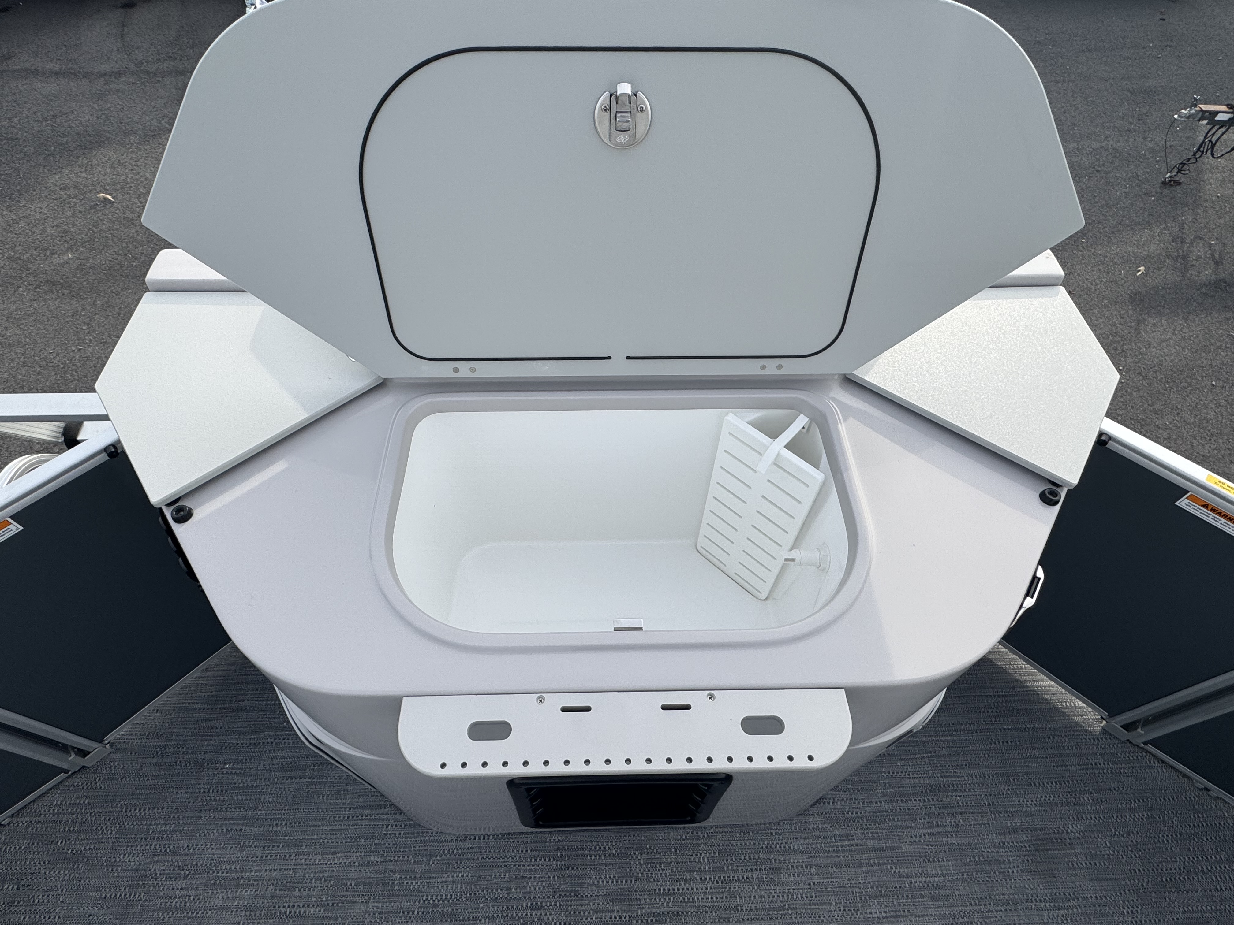2025 Godfrey SW2286 FS Tritoon - Photo 16