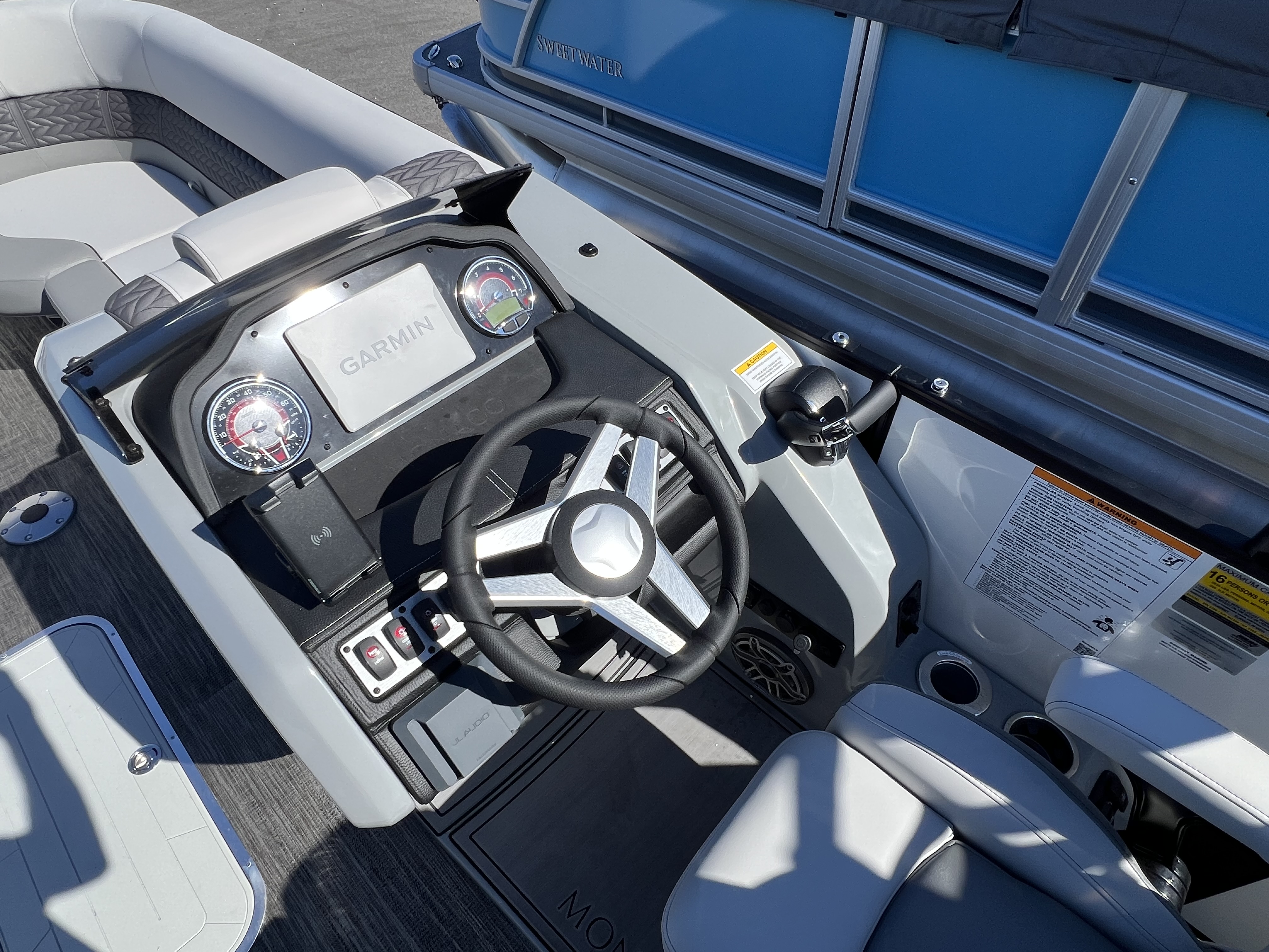 2025 Godfrey MC235SFL Tritoon - Photo 8